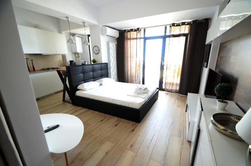 Uptown Residence Apartments Bukarest Zimmer foto